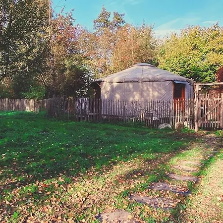 La Yourte Du Verger D Hellebecq