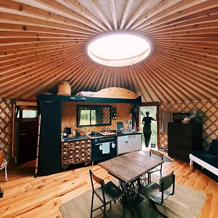 Luxury tent La Yourte Du Verger D Hellebecq *