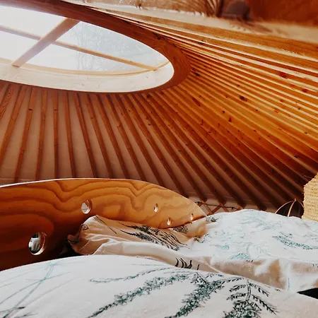 Luxury tent La Yourte Du Verger D Hellebecq *